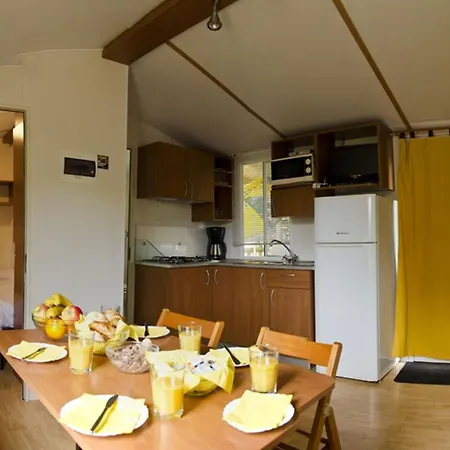 Campsite Bijela Uvala - Roan Porec