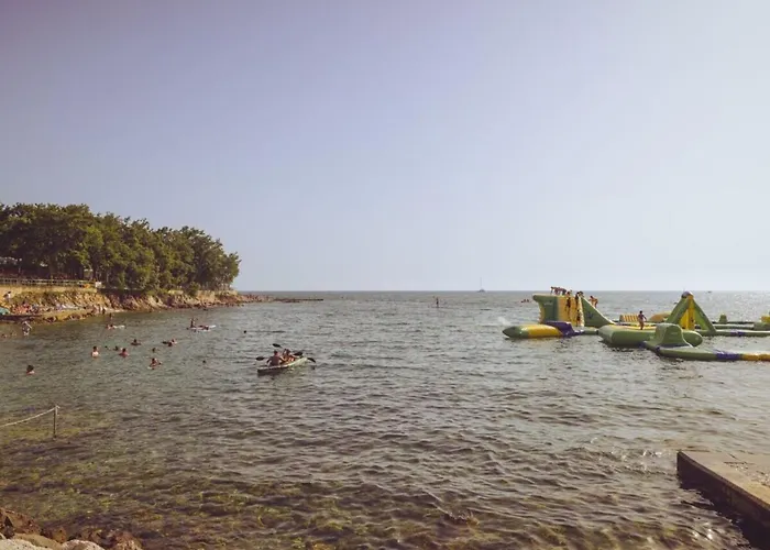 Bijela Uvala - Roan Kamp